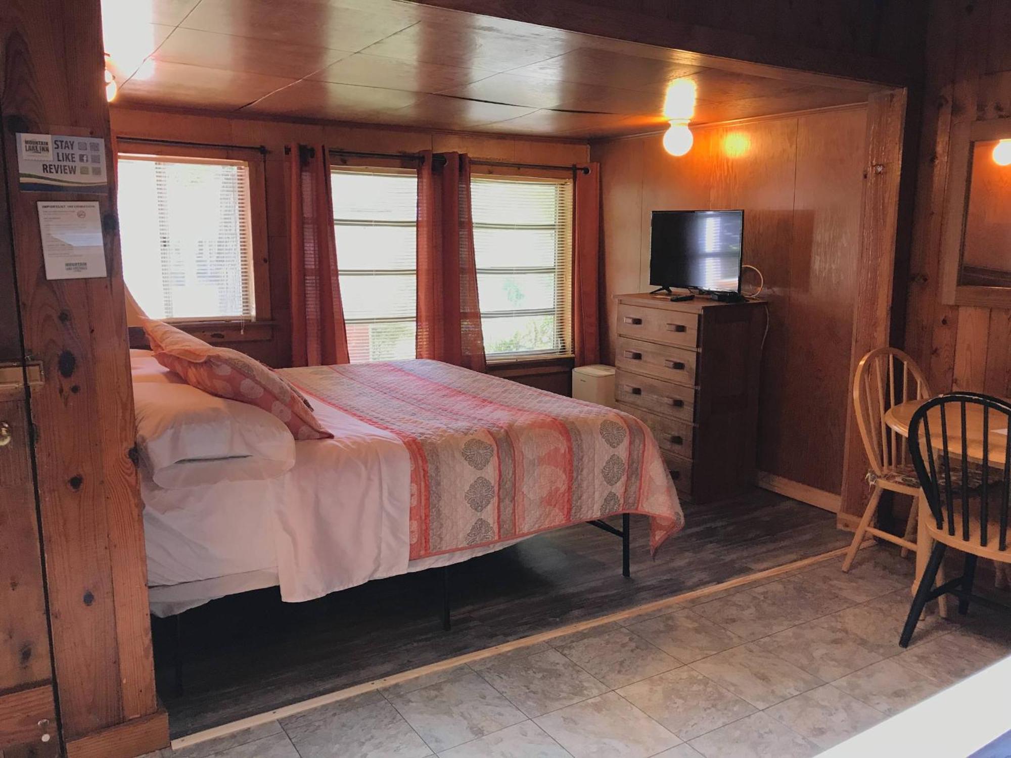 Mountain Apartment Hendersonville